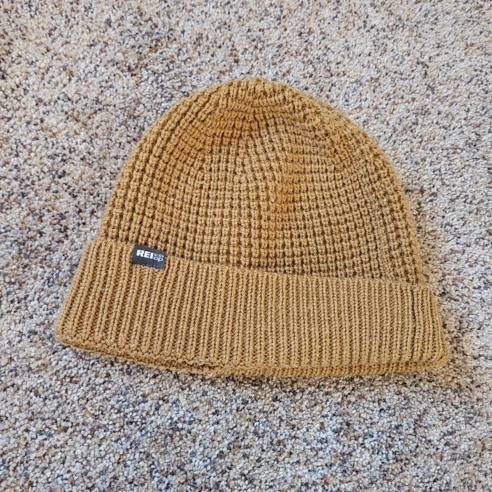 REI Mens Waffle Knit Beanie Hat